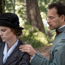 Campo di battaglia: Alessandro Borghi e Federica Rossellini in una scena