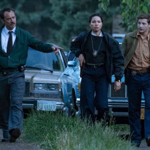 The Order: Jude Law, Tye Sheridan e Jurnee Smollett in una scena del film