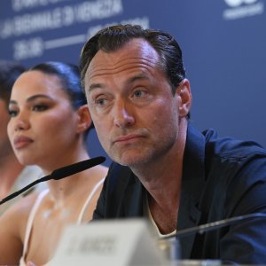 The Order, Jude Law, Jurnee Smollet e Nicholas Hoult in conferenza