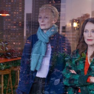 The Room Next Door: Julianne Moore, Tilda Swinton in una scena del film