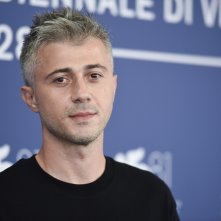 April: Kakha Kintsurashvili durante il photocall a Venezia81