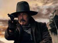 Horizon 2: Kevin Costner denunciato da una controfigura per una scena di stupro che non era in copione