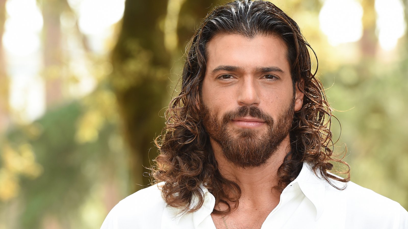 Can Yaman, l'attore turco protagonista di Viola come il mare