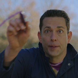 Il magico mondo di Harold: Zachary Levi in una scena