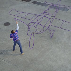 Il magico mondo di Harold: Zachary Levi disegna un aeroplano