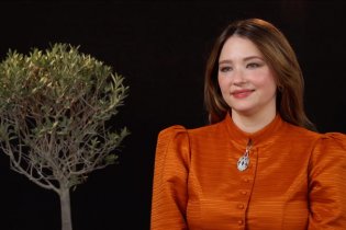 Madame Clicquot: intervista a Haley Bennett