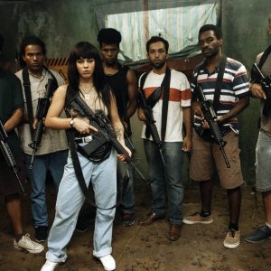 Bandida - La Numero Uno: una scena di gruppo