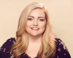 Colleen Hoover: in arrivo l'adattamento cinematografico del bestseller Regretting You