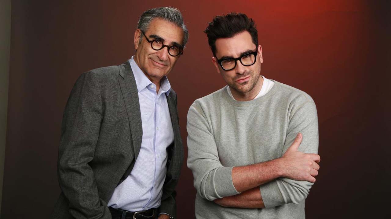 Eugene e Dan Levy in un photocall