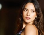 Onslaught: Adria Arjona protagonista del prossimo thriller del regista Adam Wingard
