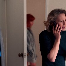 His Three Daughters: Carrie Coon in una scena