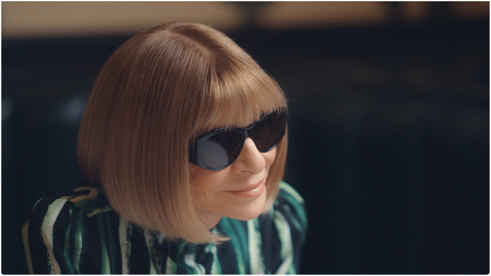 Un'immagine di Anna Wintour in Vogue: The 90s