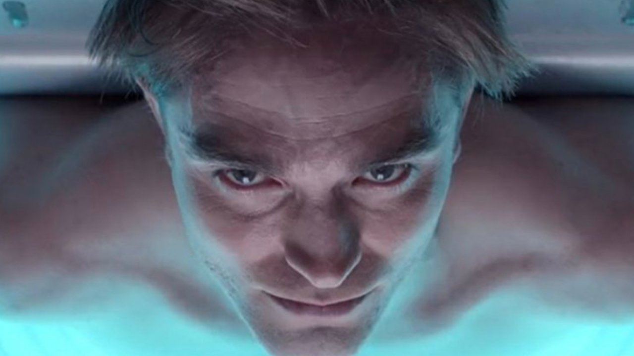 Un primissimo piano di Robert Pattinson