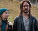 Elijah Wood e Nell Fisher nel primo trailer del classico per famiglie Bookworm