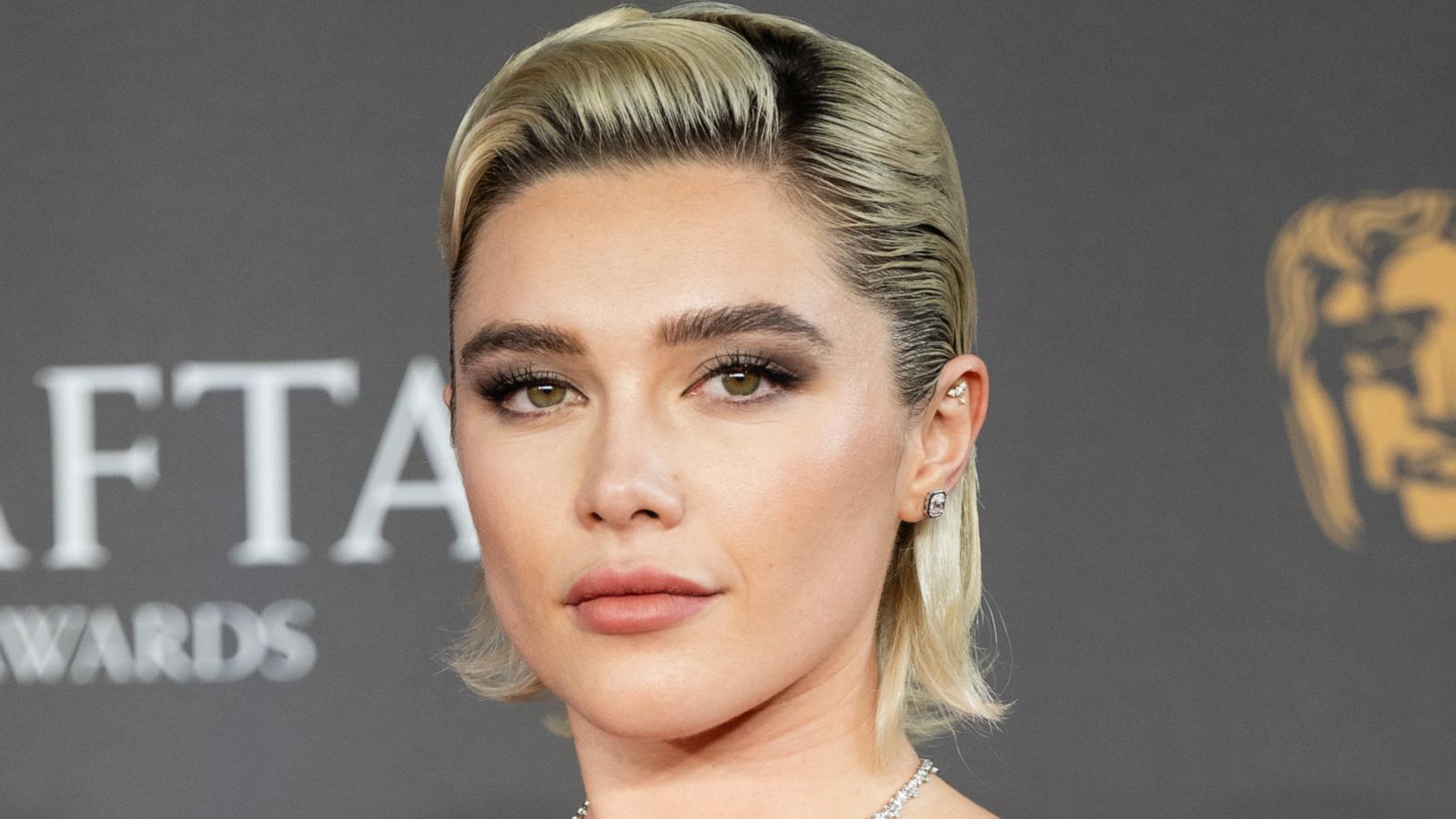 Florence Pugh in primo piano