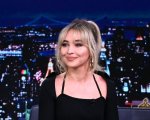 Sabrina Carpenter star di uno speciale natalizio su Netflix, ecco il teaser