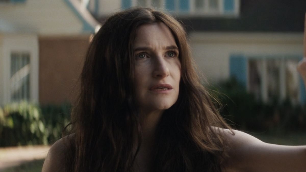 Agatha All Along: Kathryn Hahn ha ideato la sua scena di nudo: "È stato bello vederla spogliata"