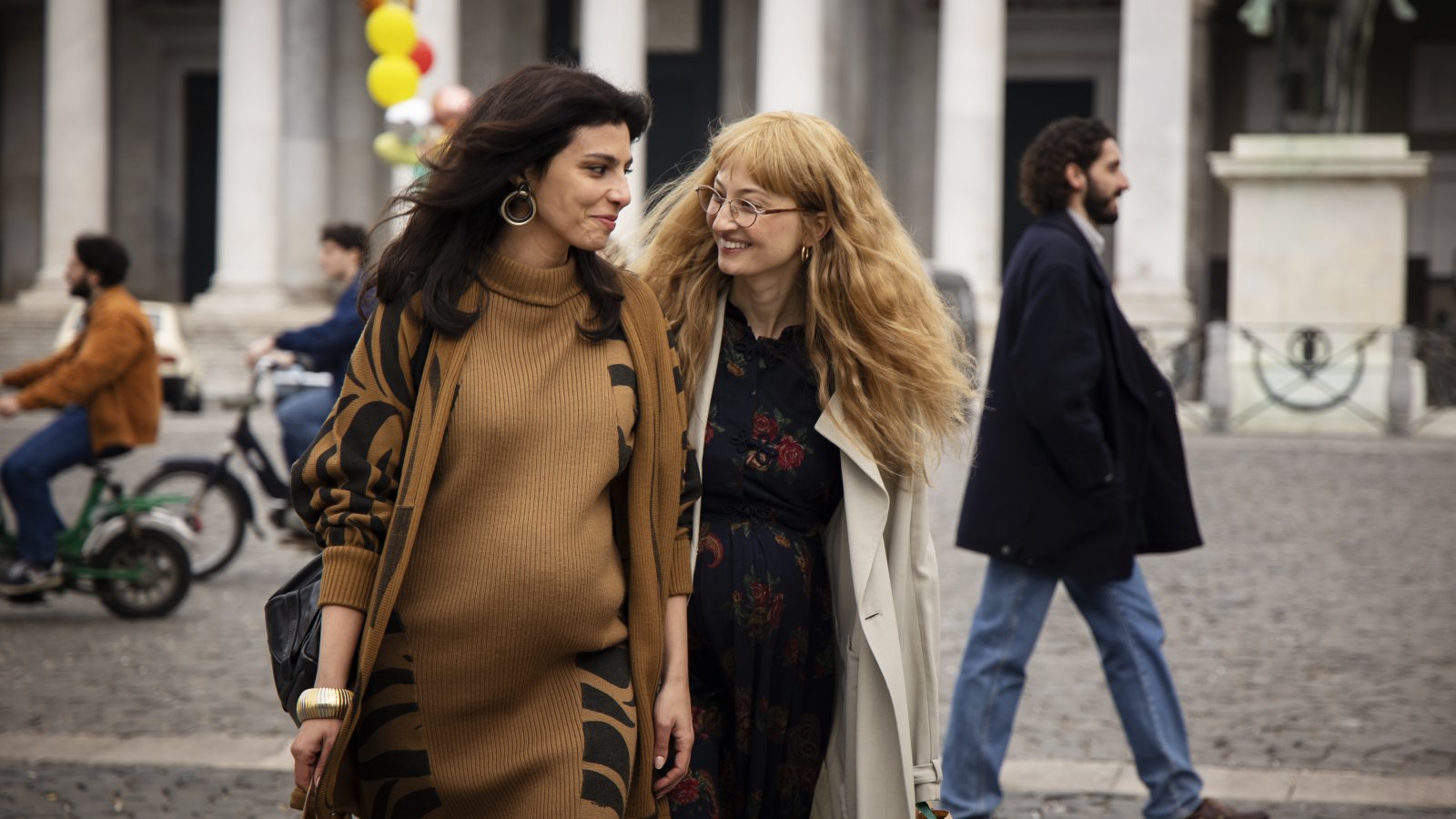 Irene Maiorino e Alba Rohrwacher nella quarta stagione de L'amica geniale