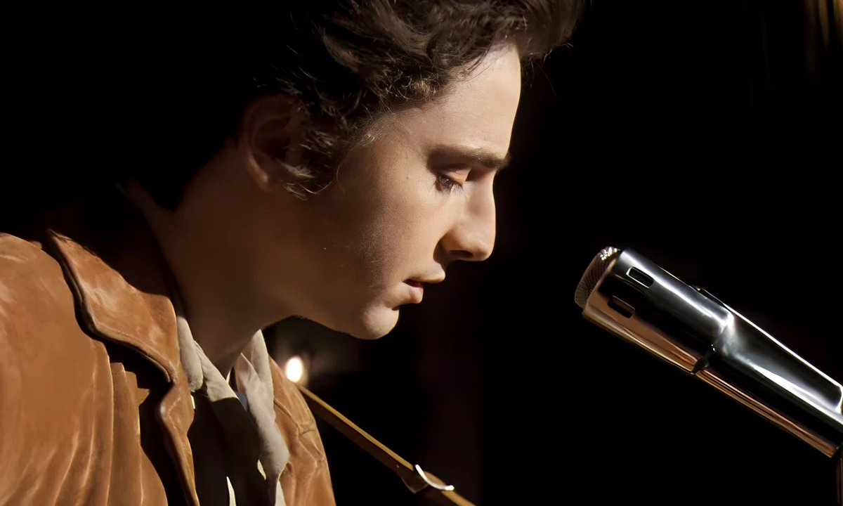 Profilo di Timothée Chalamet in A Complete Unknown