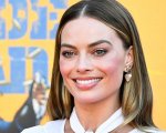 Margot Robbie e Jacob Elordi star di Cime Tempestose, diretto da Emerald Fennell