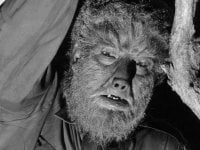 Wolf Man: una terrificante trasformazione nella foto del reboot, 'ritorno all'horror per Leigh Whannell'