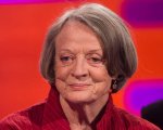 Maggie Smith: Re Carlo, Daniel Radcliffe e le star di Hollywood rendono omaggio all'attrice