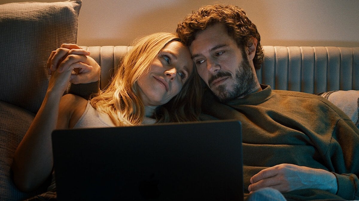 Nobody Wants This, la recensione: Kristen Bell, Adam Brody e una serie perfetta per i millennial