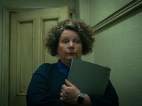 Slow Horses 4, la new entry Joanna Scanlan: 'Se la serie fosse un cocktail, sarebbe un Dirty Martini'