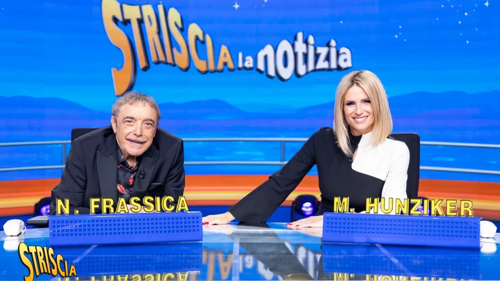 Striscia la Notizia, Nino Frassica e Michelle Hunziker. Mediaset