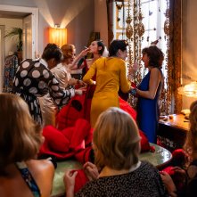 Diamanti: le donne riunite in un momento gioioso