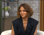 Halle Berry nel cast del film Crime 101, basato su un racconto di Don Winslow