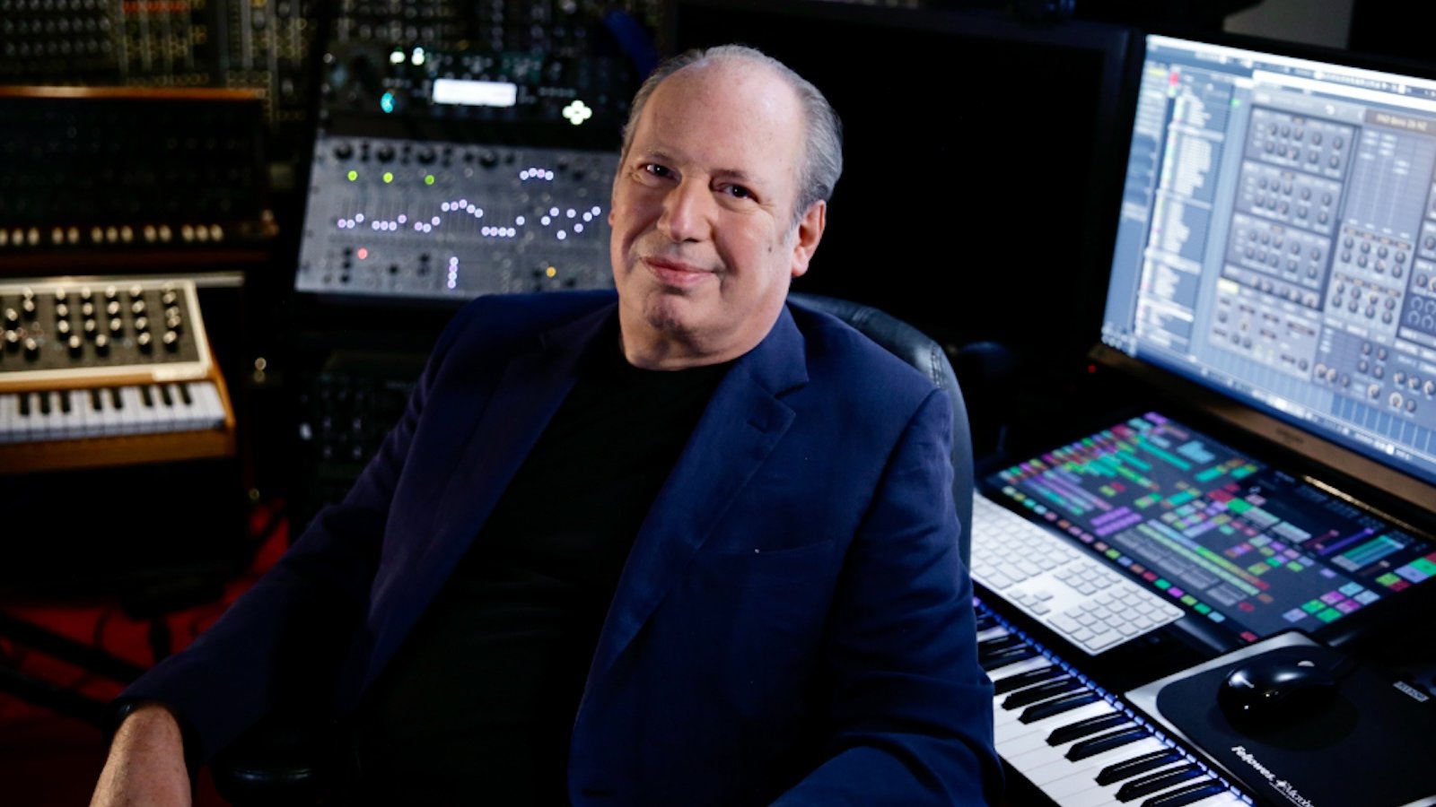 Hans Zimmer nel suo studio