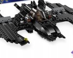 Batman: l'iconico set LEGO che riproduce il Batwing è in sconto su Amazon