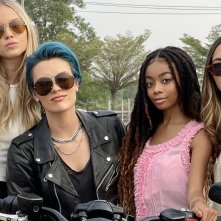 Sheroes: Isabelle Fuhrman, Skai Jackson, Wallis Day, Sasha Luss in una foto