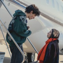 Anora: Mark Eydelshteyn e Mikey Madison in una scena