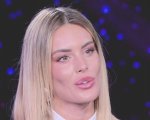 Sophie Codegoni a Verissimo: il rapporto con Alessandro Basciano e il gossip su Arón Piper