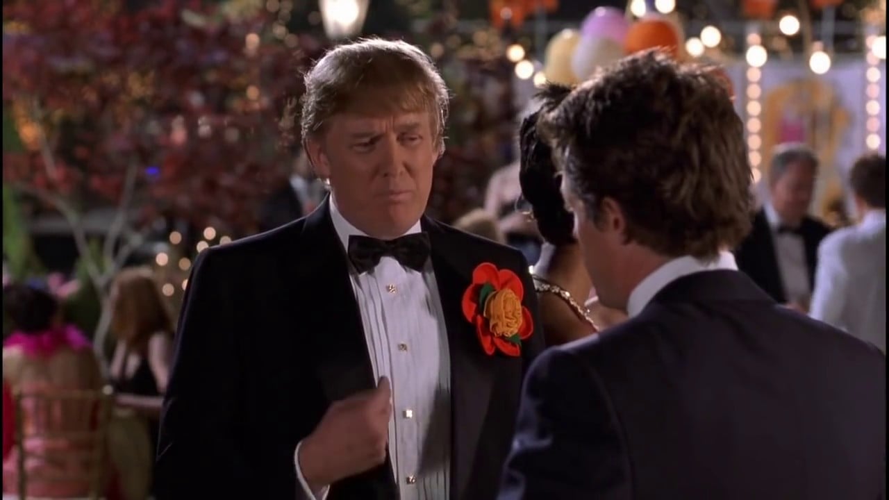 Donald Trump in una scena di Two Weeks Notice