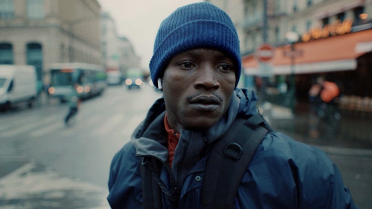 La storia di Souleymane, recensione: ritmo e sostanza per un film profondamente attuale