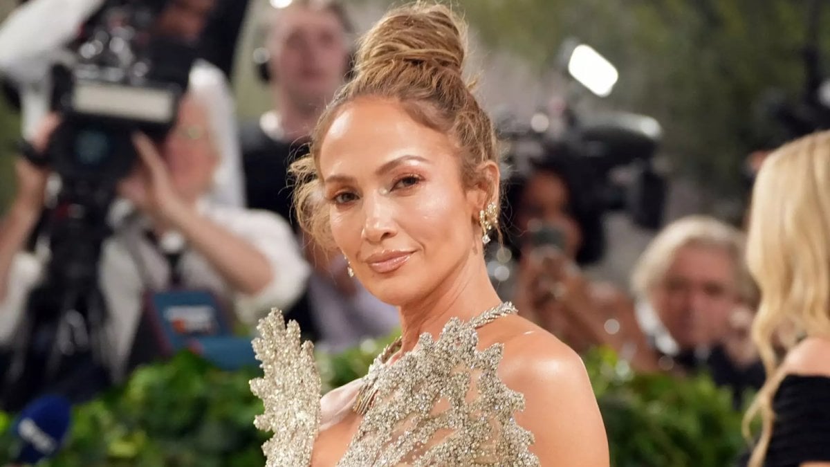 Jennifer Lopez, dopo il divorzio da Ben Affleck, è "entusiasta" di essere libera e potersi capire meglio