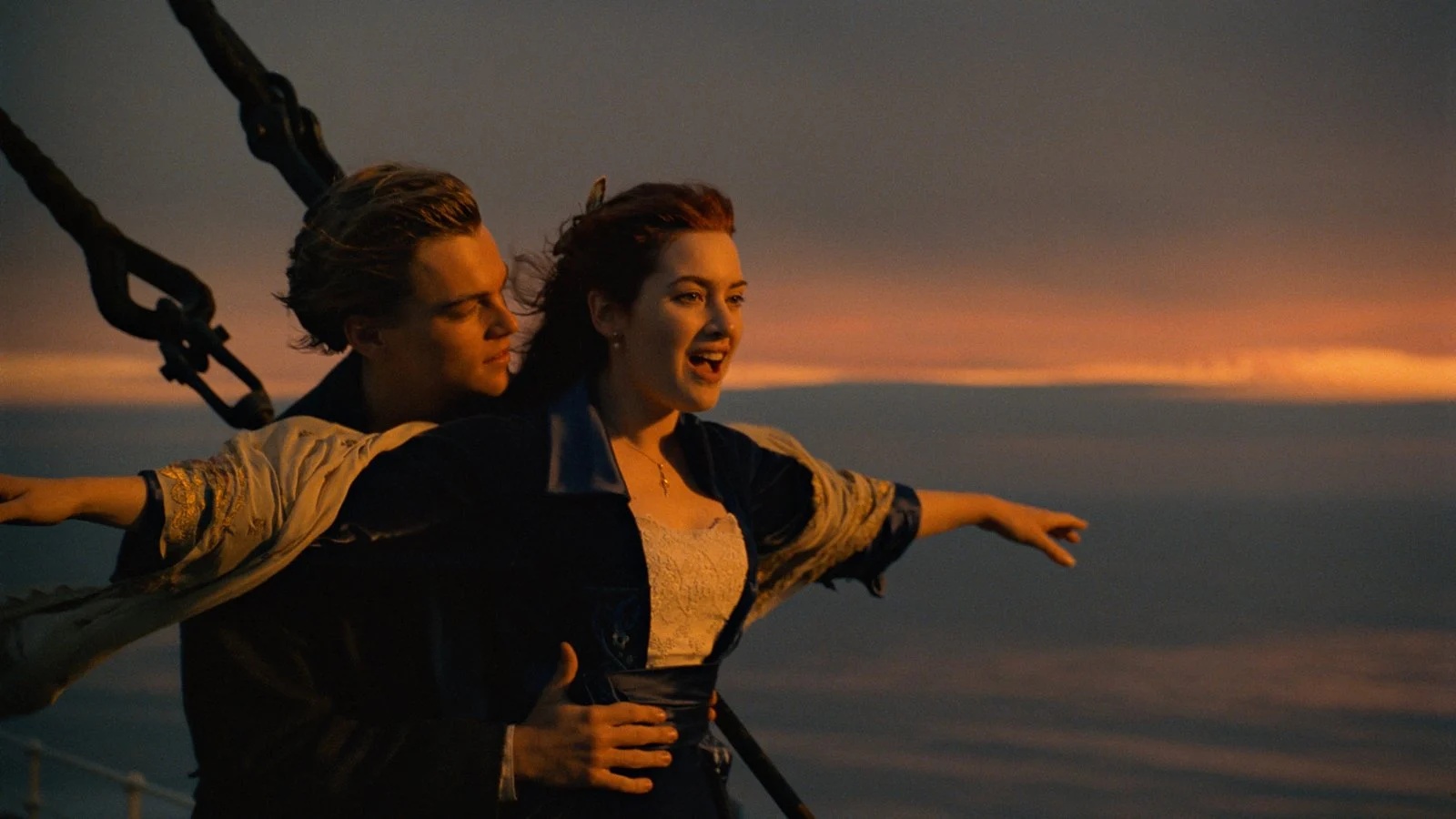 Leonardo DiCaprio e Kate Winslet in una scena di Titanic.