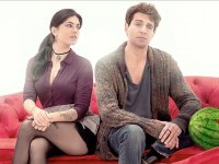 L'amore e altre seghe mentali, recensione: Morelli, Giannetta e le turbe di una commedia (quasi) dissacrante
