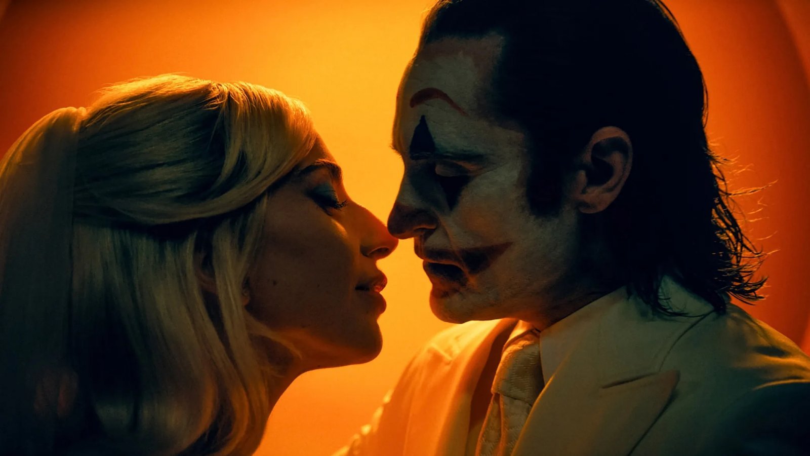 Lady Gaga e Joaquin Phoenix in Joker: Folie à Deux