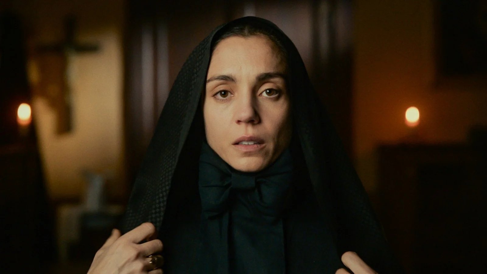 Cristiana Dell'Anna è Francesca Cabrini in una scena del film Cabrini