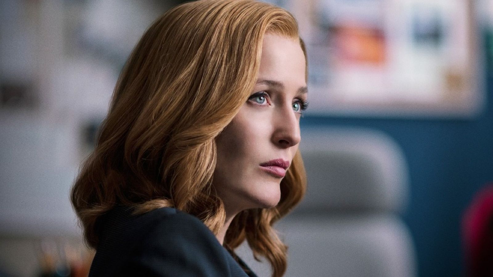 Gillian Anderson in una scena di X-Files