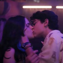 Il ragazzo dai pantaloni rosa: un'immagine