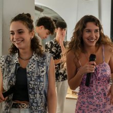 Una scena della serie Adorazione