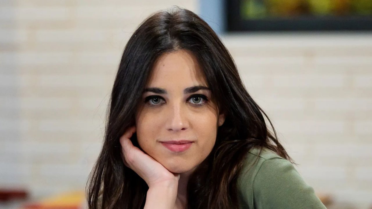 Un Posto al Sole, anticipazioni 22 giugno: Manuela affronta la madre, Diego pensa solo a Lorenza
