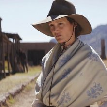 I morti non soffrono: Vicky Krieps in una scena