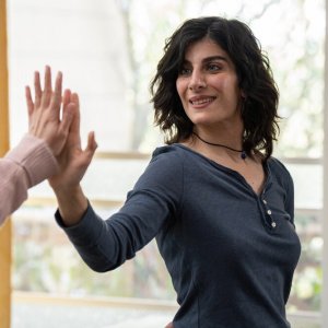 Leggere Lolita a Teheran: Mina Kavani in una foto