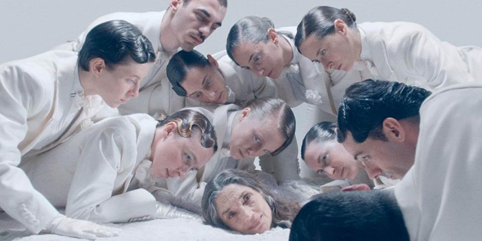 Polvo Seran Angela Molina